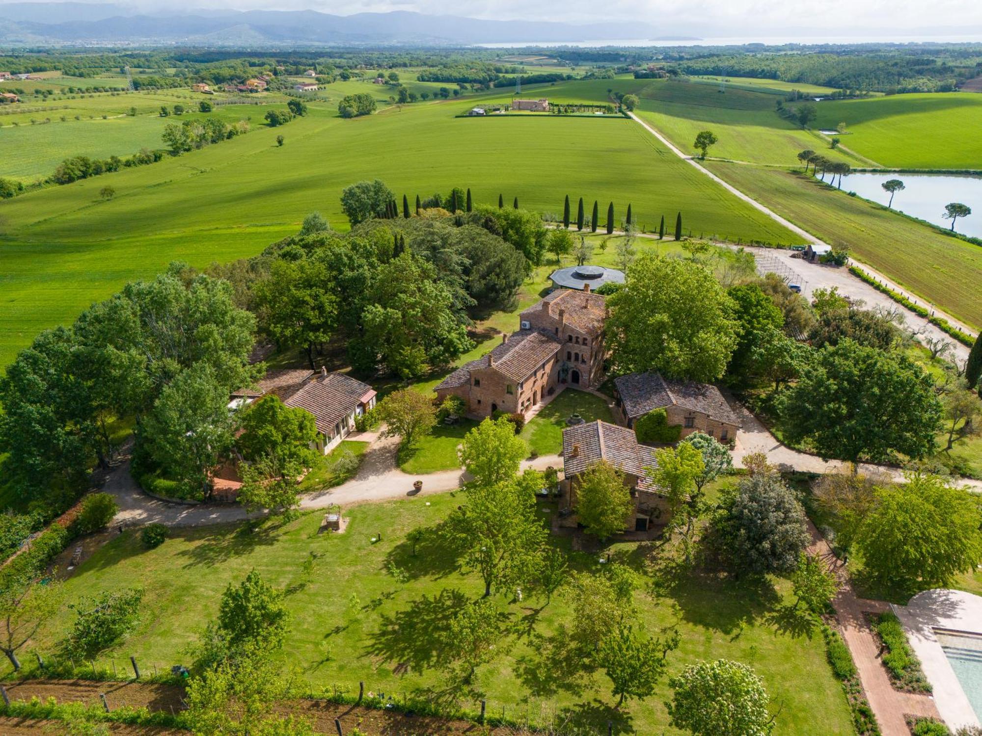Equo Suites Petrignano Del Lago Exteriér fotografie